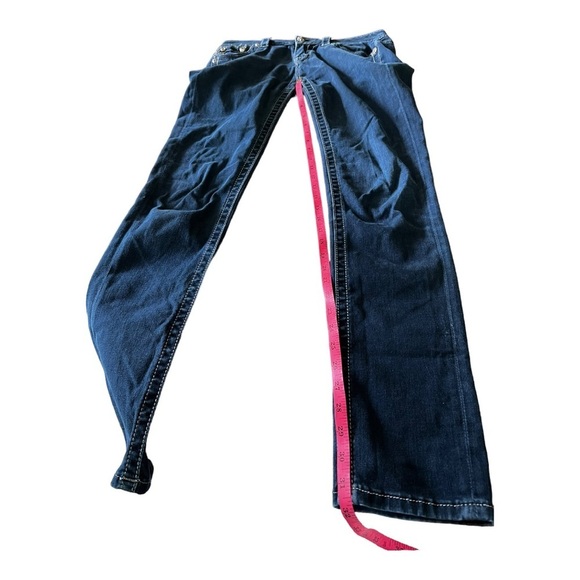 Miss Me Midrise Easy Skinny size 26, embellished jeans - Picture 6 of 9
